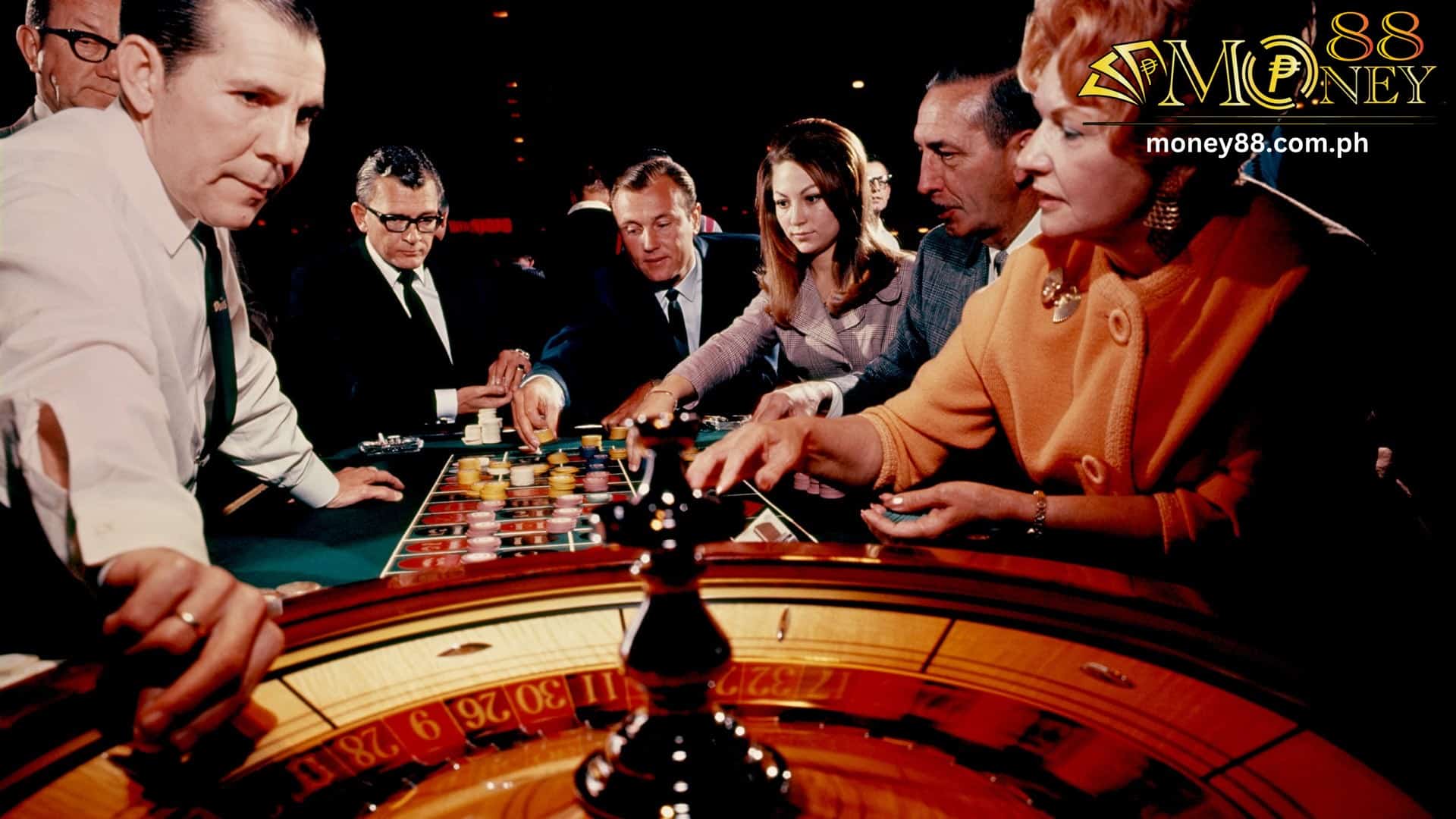 mga manlalaro na nag eenjoy sa mga bagong online casino